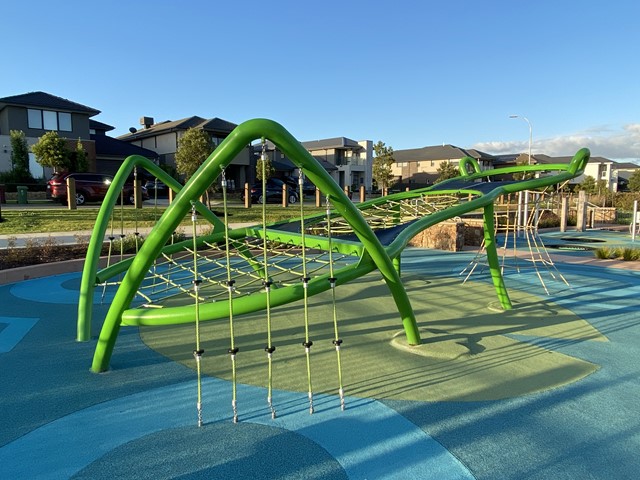 Aintree Close Playground, Clyde