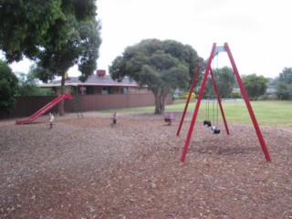 Alan Cracknell Park Playground, Allambie Crescent, Wodonga