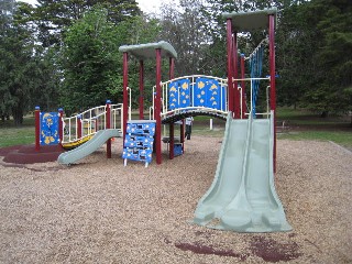 Albert Jones Reserve Playground, Durham Street, Eaglemont