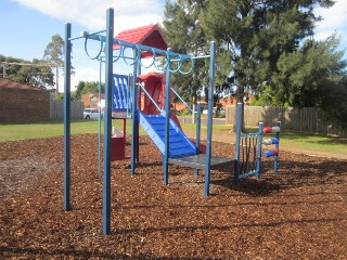 Allister Court Playground, Lara