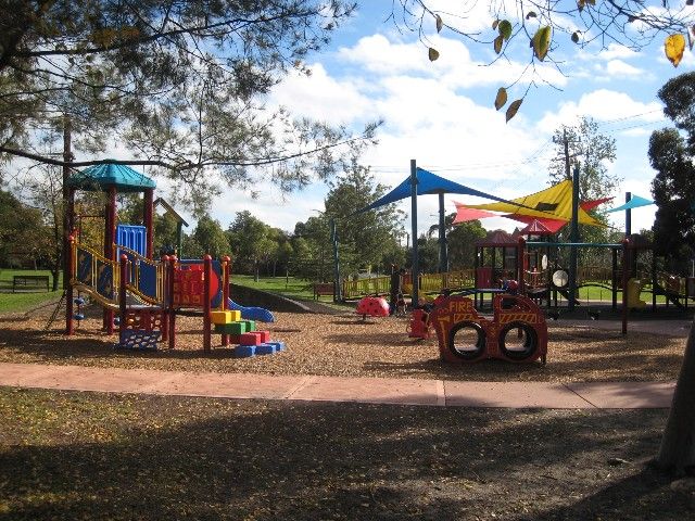 Allnutt Park Playground, Wheatley Road, McKinnon