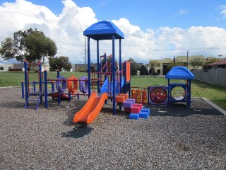 Amalfi Place Playground, Epping