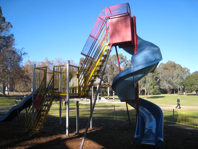 Apex Park Playground, Clements Street, Wangaratta
