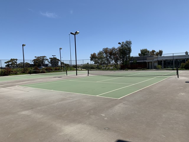 Arnolds Creek Community Centre Free Public Tennis Court (Melton West)