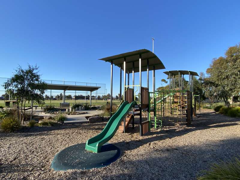Arnolds Creek Reserve Playground, Claret Ash Boulevard, Melton West