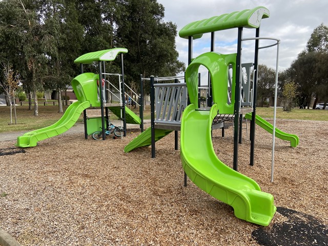 Aylmer Road Playground, Lynbrook