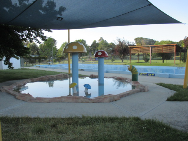 Ballan Outdoor Pool