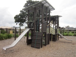 Baltic Grove Playground, Epping