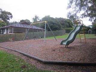 Bambury Place Playground, Ferntree Gully