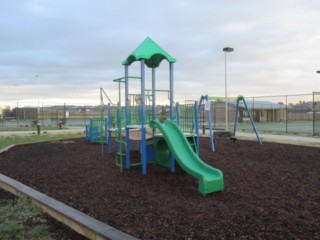 Bannockburn Recreation Centre Playground, Milton Street, Bannockburn