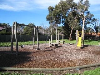 Barrington Court Playground, Wantirna