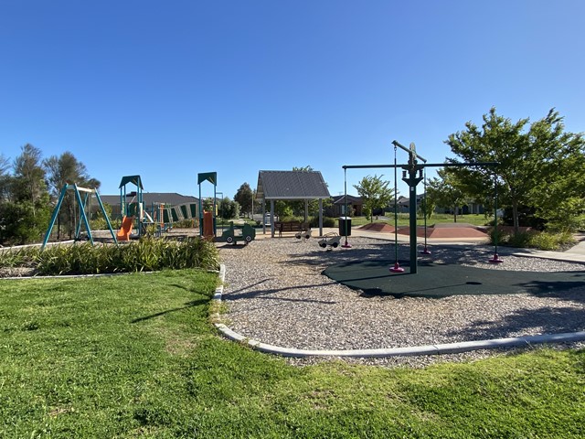 Barrus Grove Playground, Wyndham Vale