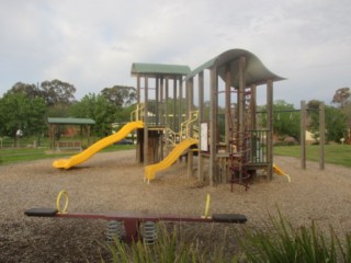 Battunga Park Playground, West Hampton Place, Strathfieldsaye