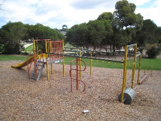 Beckenham Park Playground, Grasswren Close, Langwarrin