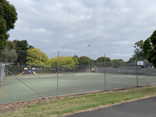 Belmont Park Free Public Tennis Court (Croydon South)