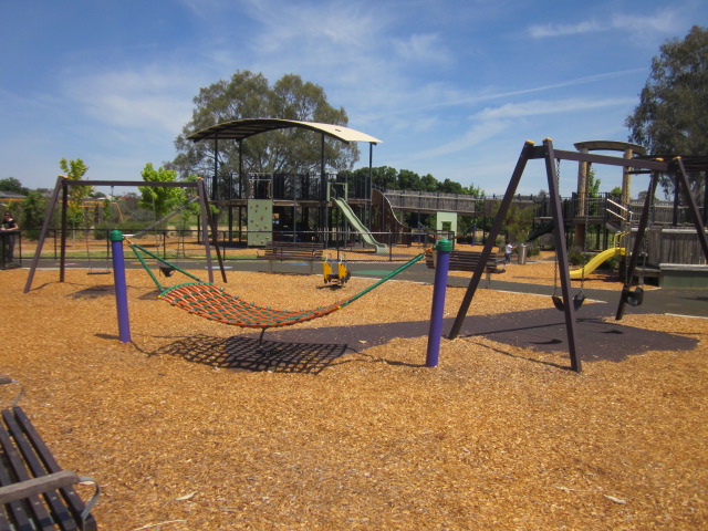 Belvoir Park Playground, Huon Street, Wodonga
