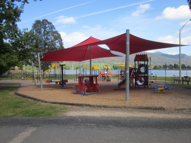 Bicentennial Park Playground, Lakeside Avenue, Mount Beauty