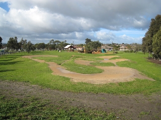 Hampton Park BMX Track (Cairns Road Reserve)