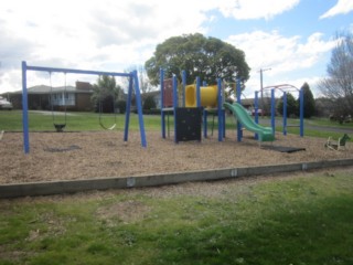 Boeyen Park Playground, Murrell Street, Drouin