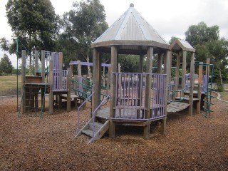Sheffield Park Playground, Border Boulevard, Sunbury