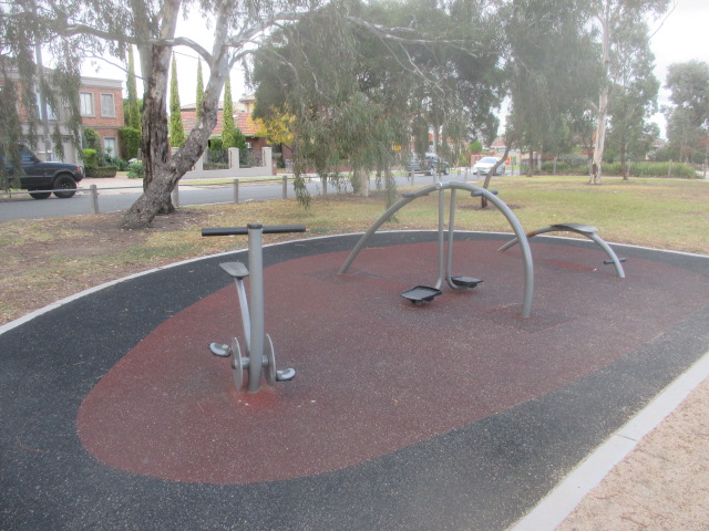 Brearley Reserve Outdoor Gym (Pascoe Vale South)