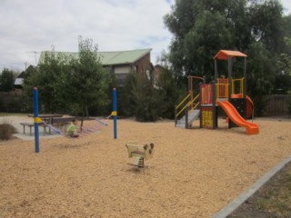 Broomfield Avenue Playground, Alphington