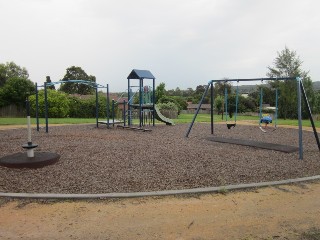 Calrossie Close Playground, Endeavour Hills