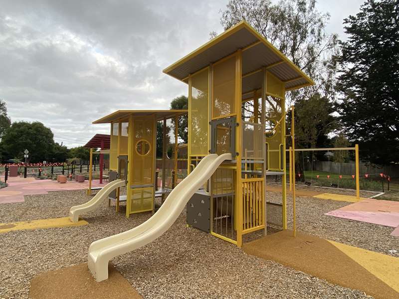 Cameron Avenue Playground, Oakleigh South