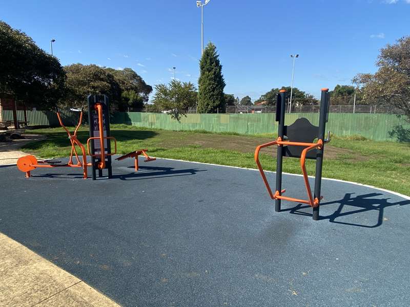 Charles Mutton Reserve Outdoor Gym (Fawkner)