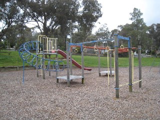 Cheverton Road Playground, Lower Plenty