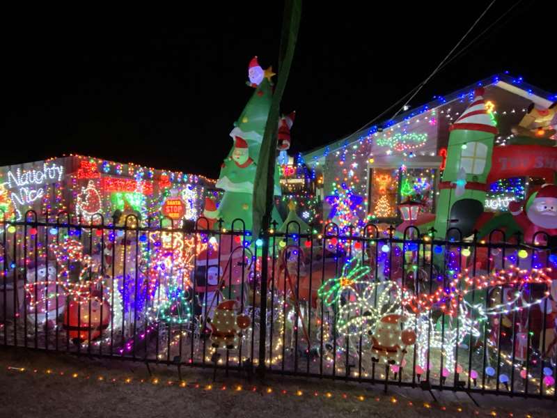 Christmas Lights (1 Wilson Crescent, Hoppers Crossing)