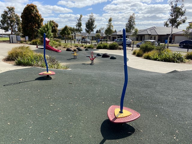 Clyde Grand Reserve Playground, Palomino Avenue, Clyde North