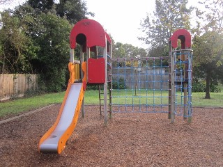 Combarton Street Playground, Box Hill