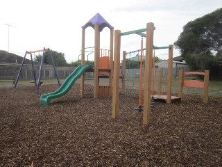 Country Club Drive Playground, Clifton Springs