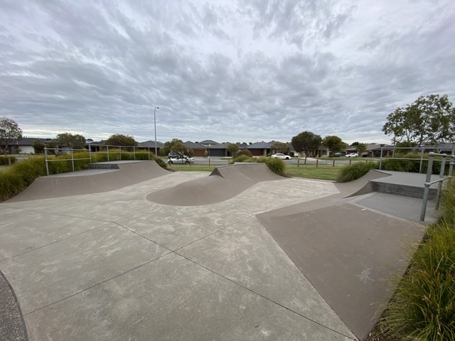 Cranbourne West Skatepark (Bacchus Road)
