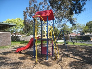 Crispe Park Playground, Gloucester Street, Reservoir