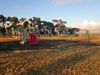 Rolling Meadows Park Playground, Curtis Avenue, Sunbury
