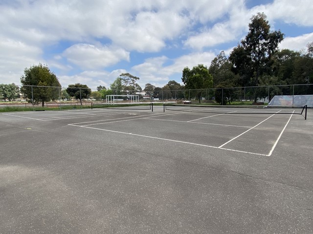Debneys Park Free Public Tennis Court (Flemington)