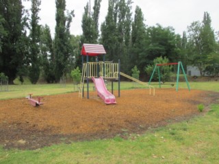 Diamond Park Playground, Lincoln Causeway, Wodonga