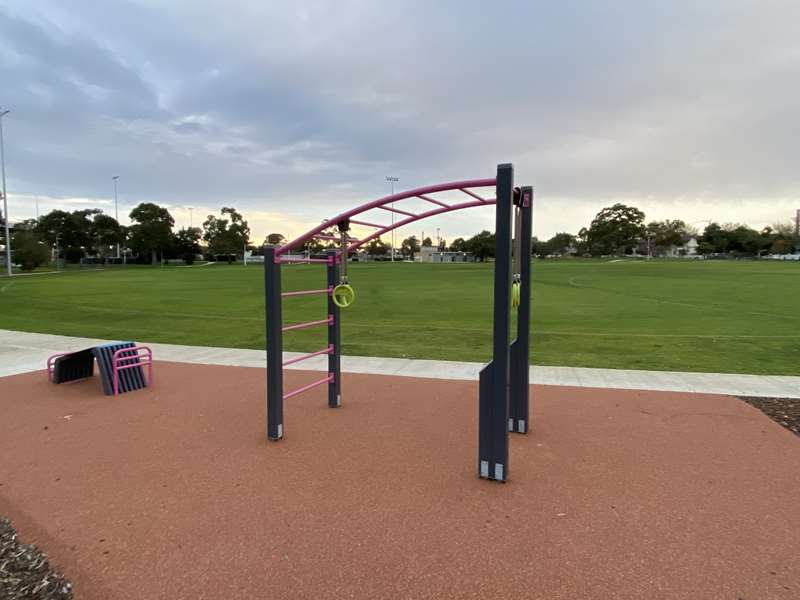 Donald W McLean Reserve Outdoor Gym (Spotswood)