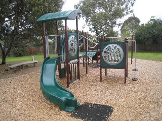 Dowle Street Playground, Macleod