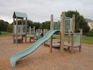 Dusky Drive Reserve Playground, Dusky Drive, Safety Beach