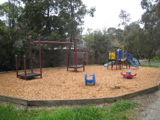 Eden Valley Road Playground, Warranwood