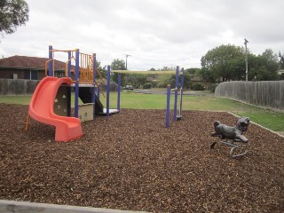 Eldridge Place Playground, Belmont