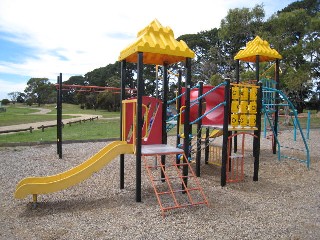 Emil Madsen Reserve Playground, Wooralla Drive, Mount Eliza
