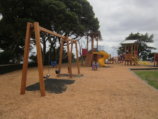 Erehwon Point Playground, Cnr The Esplanade and Steele Street, Cowes