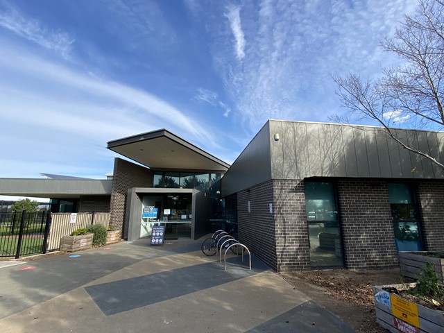 Featherbrook Community Centre (Point Cook)
