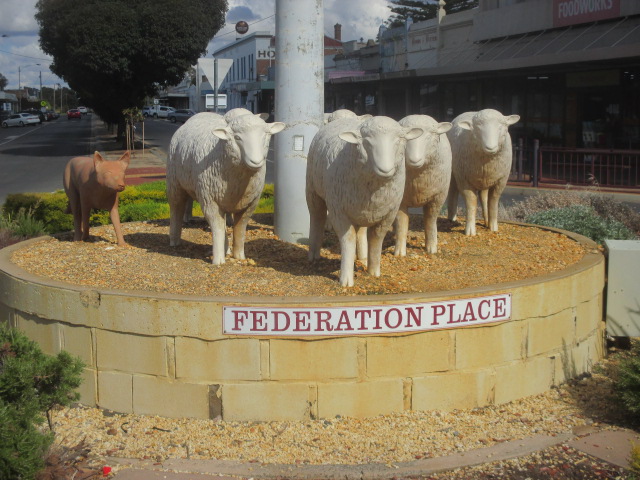 Warracknabeal - Federation Place Sculpture