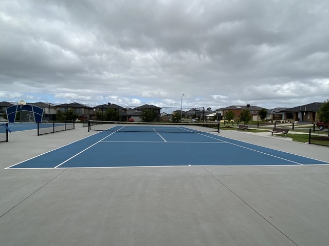 Fitzwilliam Circuit Free Public Tennis Court (Clyde North)