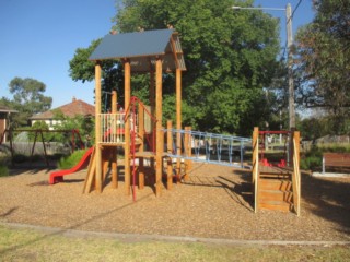 Foch Street Playground, Reservoir